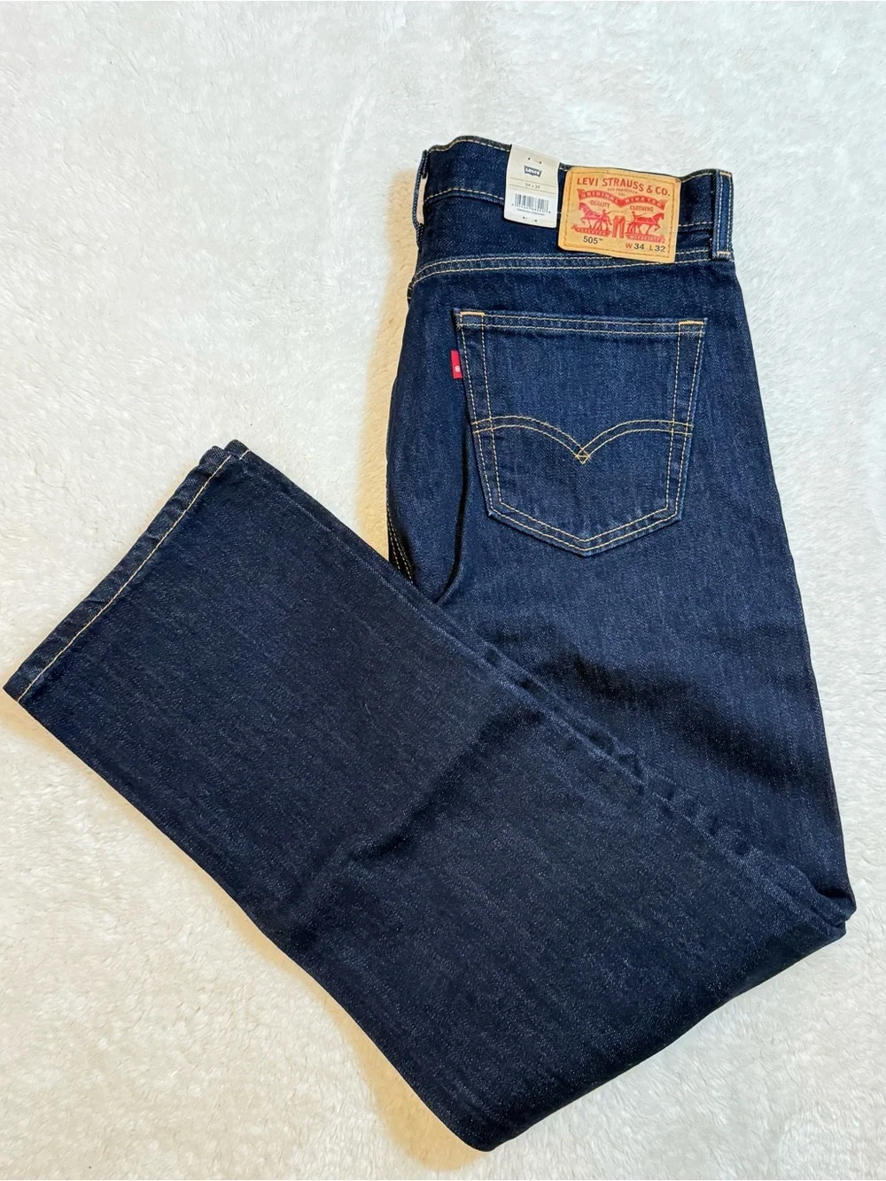 Levis straight leg